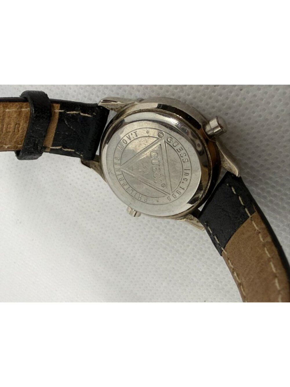GUESS Vintage 1990s Indiglo Women's Silver-Tone Watch White Dial Black Leather - Picture 11 of 11